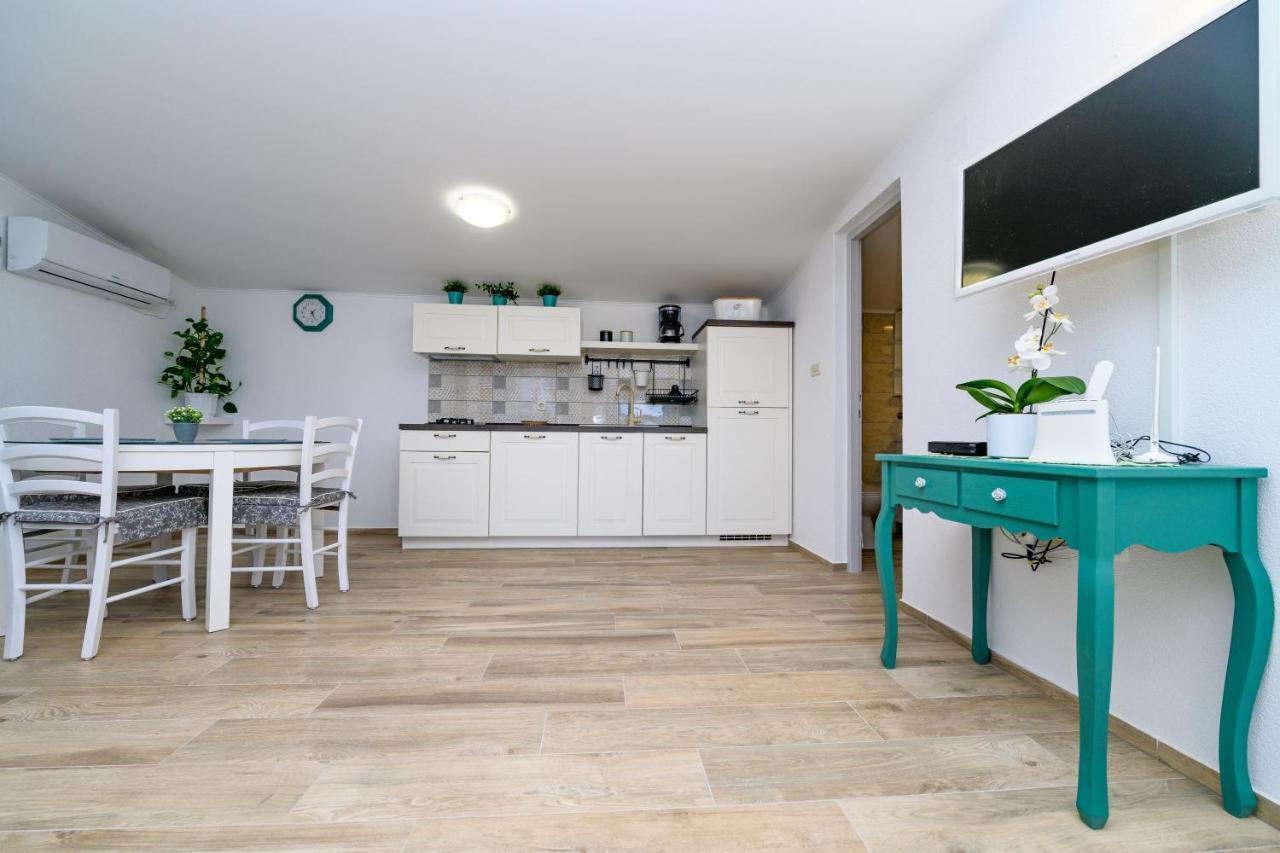 קרס Krcina Holiday Home מראה חיצוני תמונה